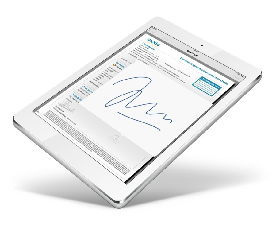 Signing a contract on the tablet